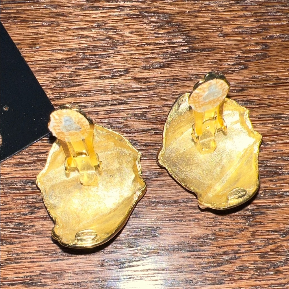 The 80s are Calling! Gold Textured Clip-On Earrings - Picture 4 of 5